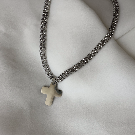 Colar cruz plana (2 voltas)