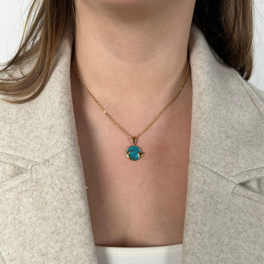 Colar com lua e coração